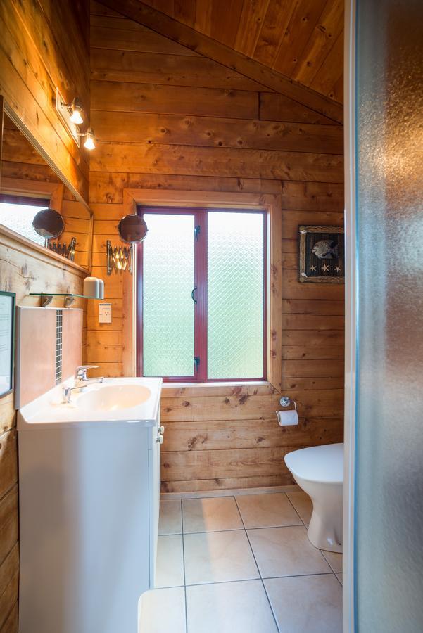 Ocean View Chalets Marahau Exterior photo